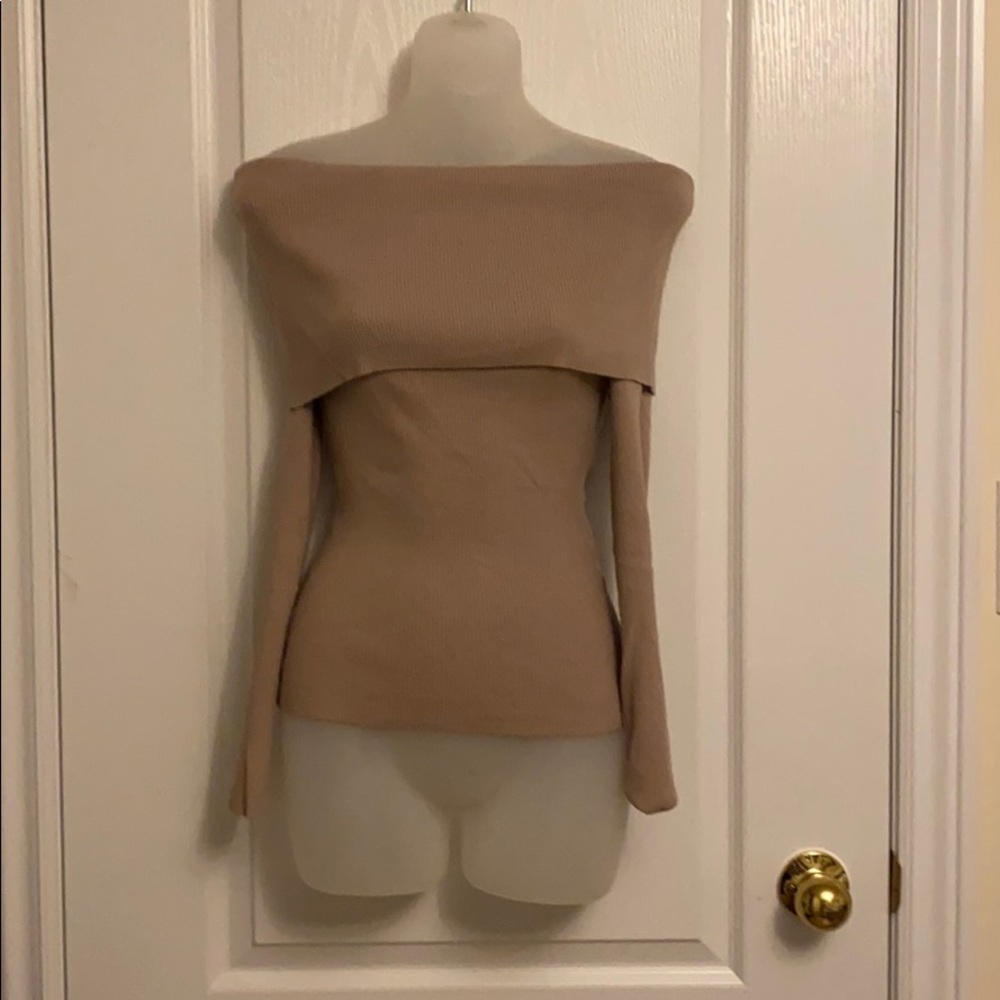 Wilfred Off-Shoulder Knit Sweater